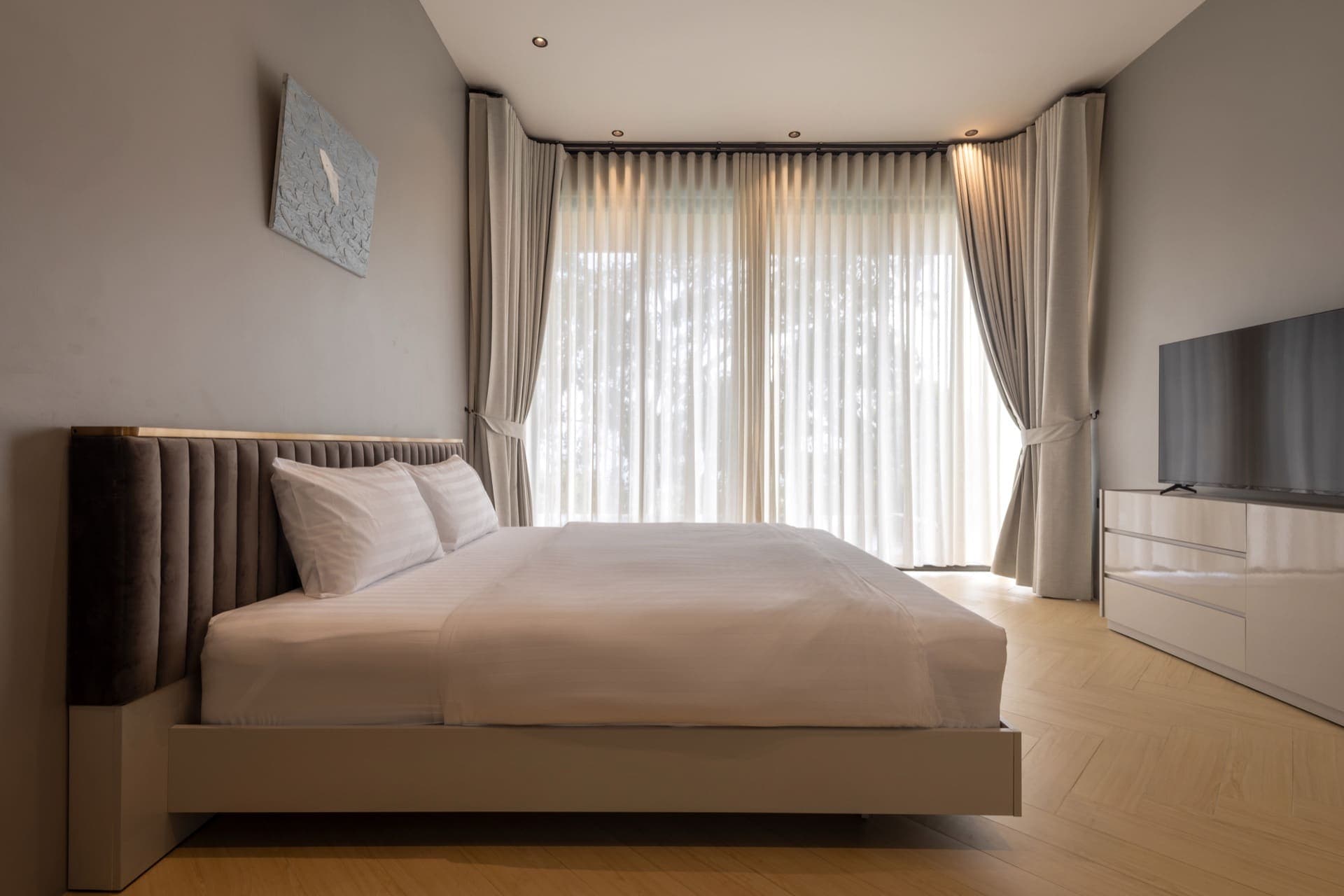Escape Villa 13
