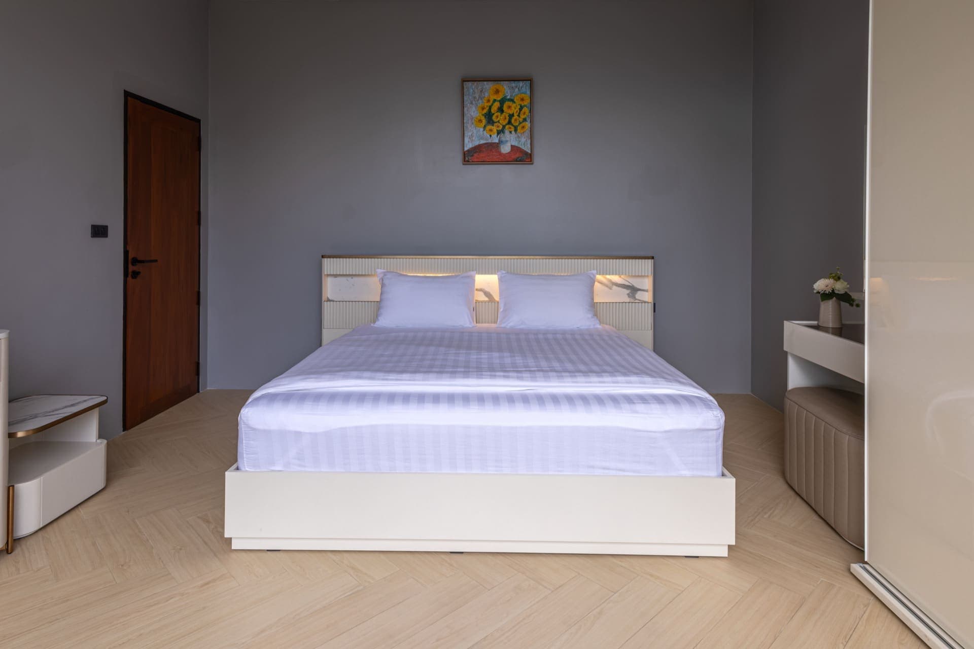 Escape Villa 19
