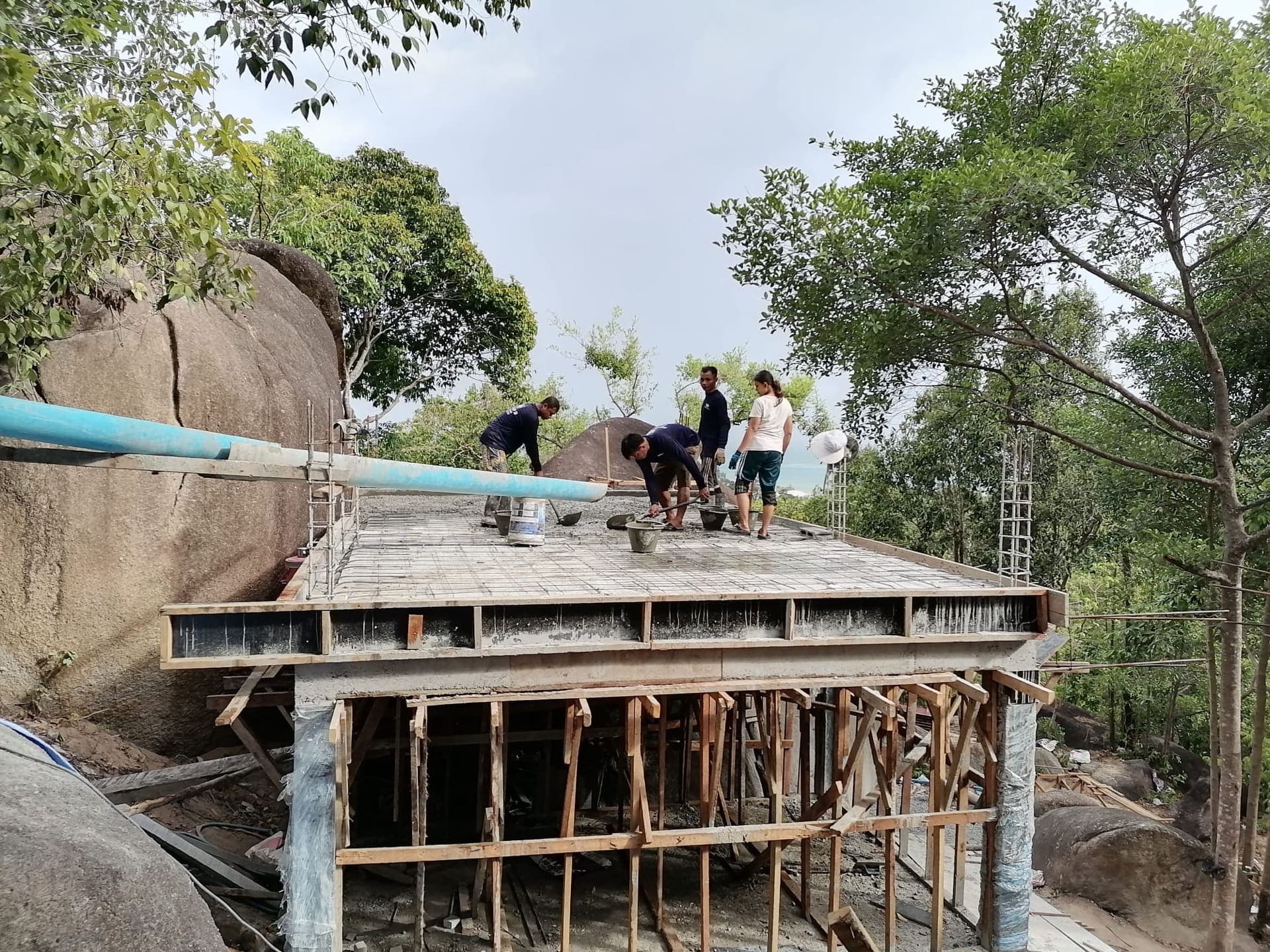 งานสระว่ายน้ำบริเวณที่ลาดชัน 2
